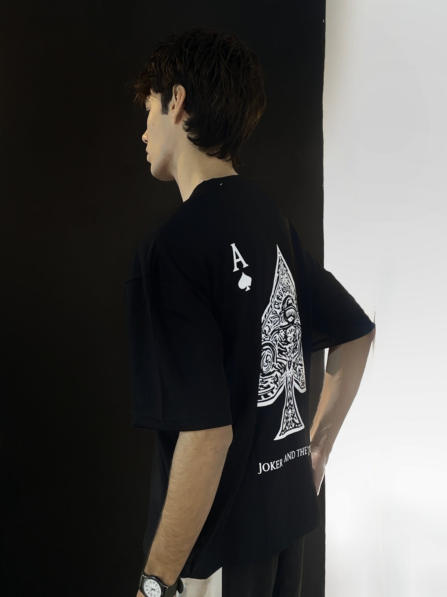 Relaxed drop-shoulder